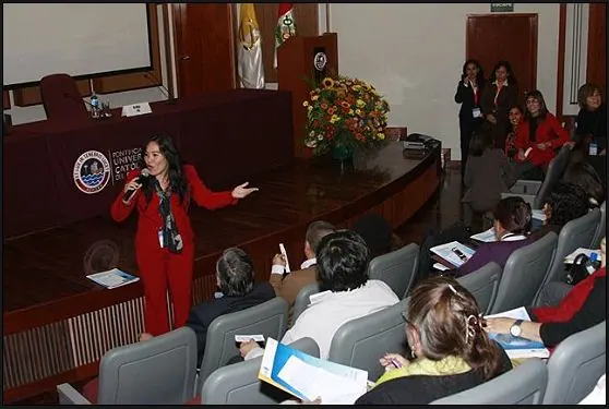 Conferencia ante docentes