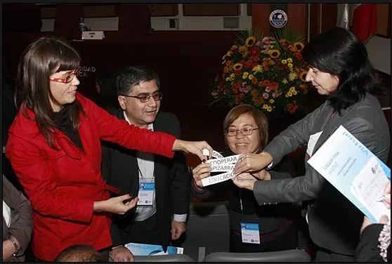 Trabajo en equipo durante el taller